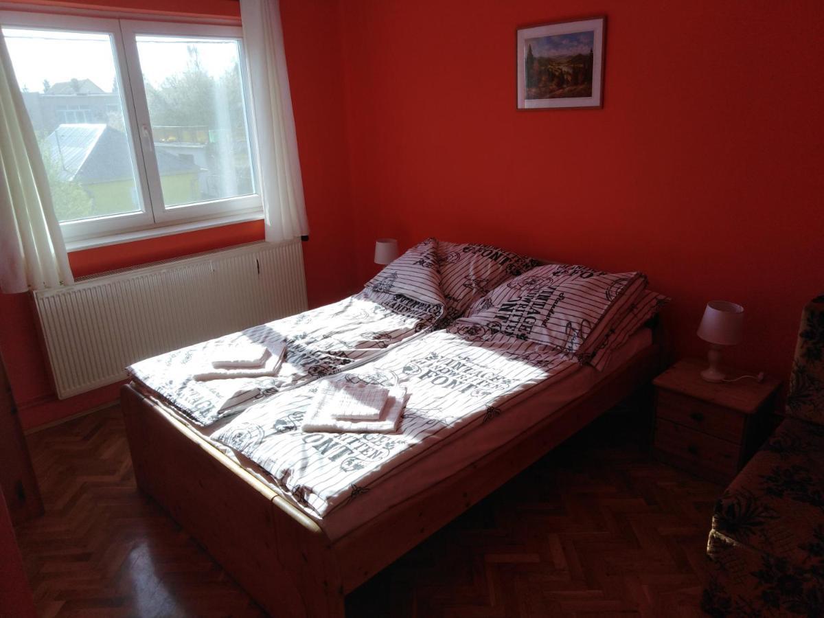 Arinza Apartman Vendeghaz Mezokovesd Exterior photo