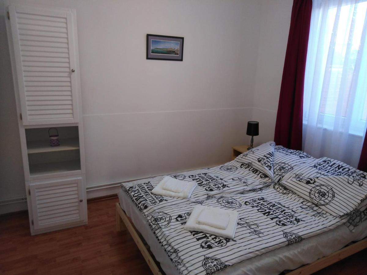 Arinza Apartman Vendeghaz Mezokovesd Exterior photo