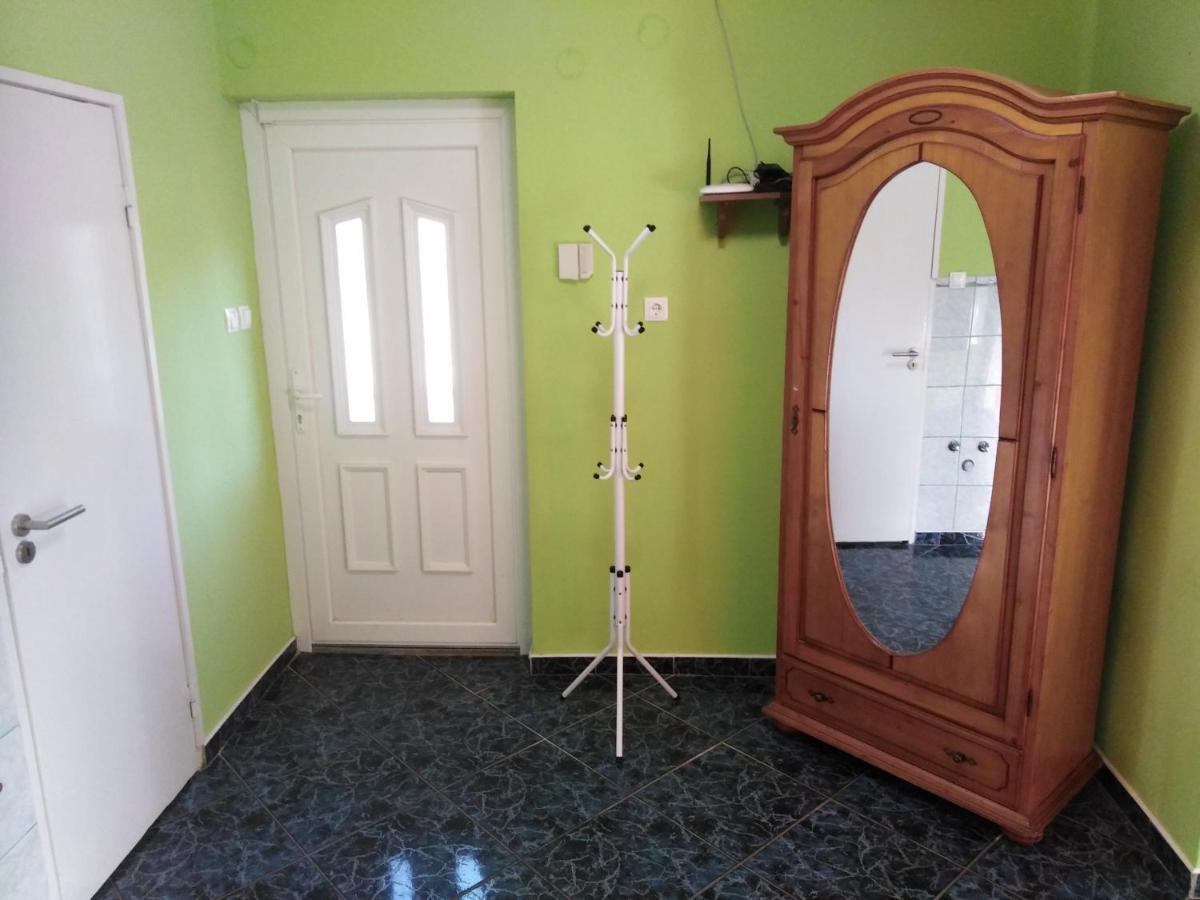 Arinza Apartman Vendeghaz Mezokovesd Exterior photo