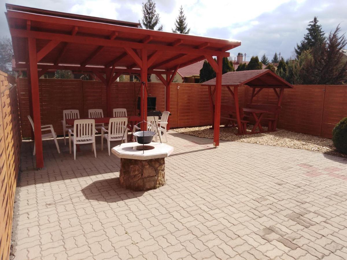 Arinza Apartman Vendeghaz Mezokovesd Exterior photo